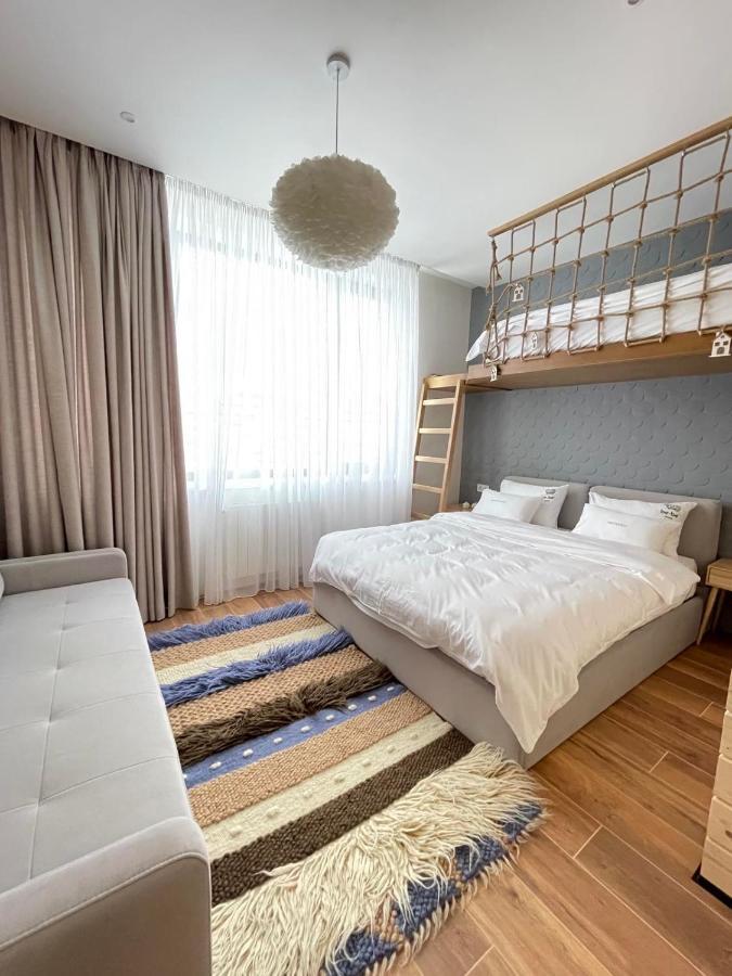 Be Be Chalet - Premium Jacuzi & Private Pool Bukovel Extérieur photo