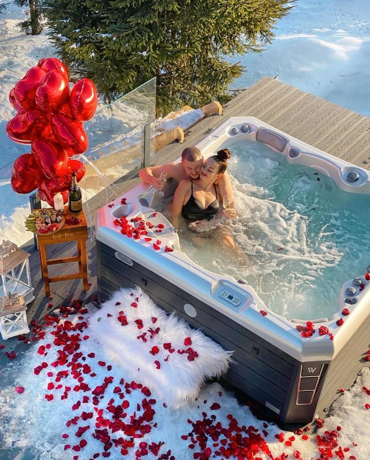 Be Be Chalet - Premium Jacuzi & Private Pool Bukovel Extérieur photo